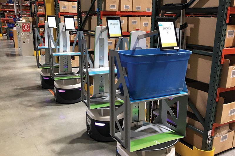 Autonomous Mobile Robots (AMRs) for Picking and Packing